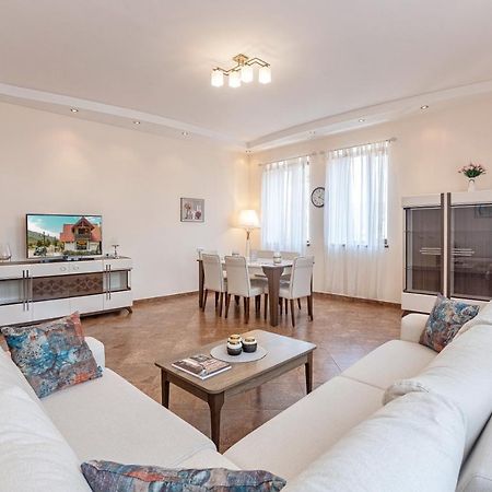 Stay Inn Apartments On Amiryan 4-6 Jerevan Buitenkant foto