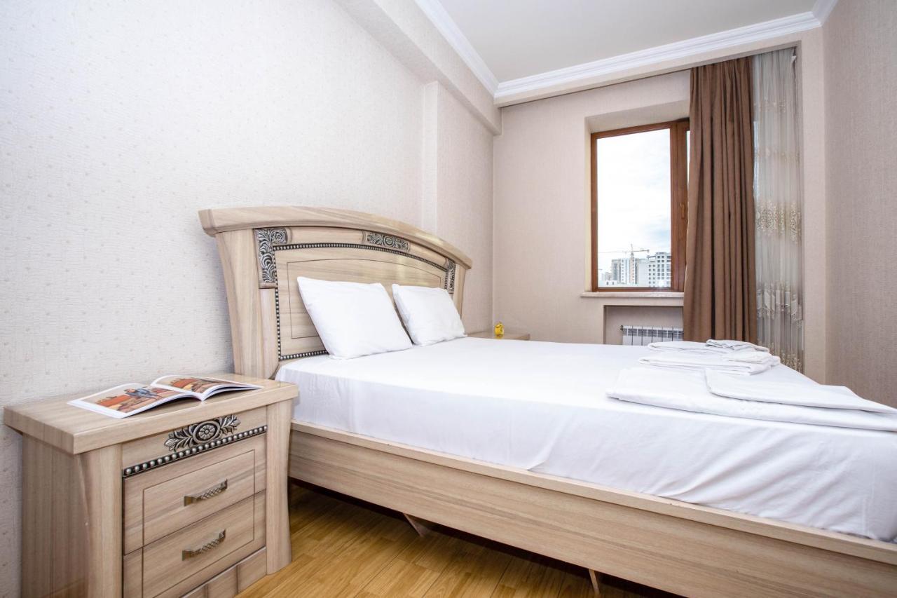 Stay Inn Apartments On Amiryan 4-6 Jerevan Buitenkant foto