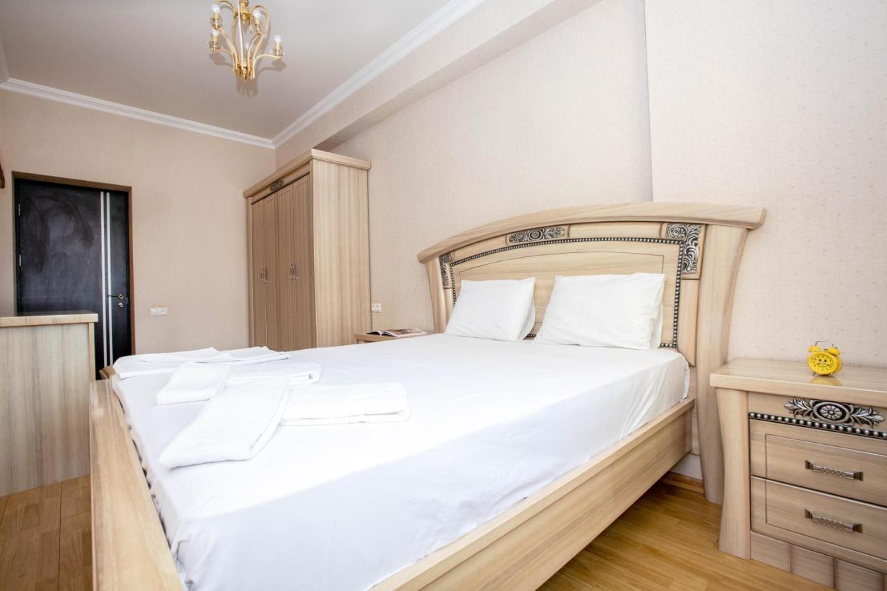 Stay Inn Apartments On Amiryan 4-6 Jerevan Buitenkant foto