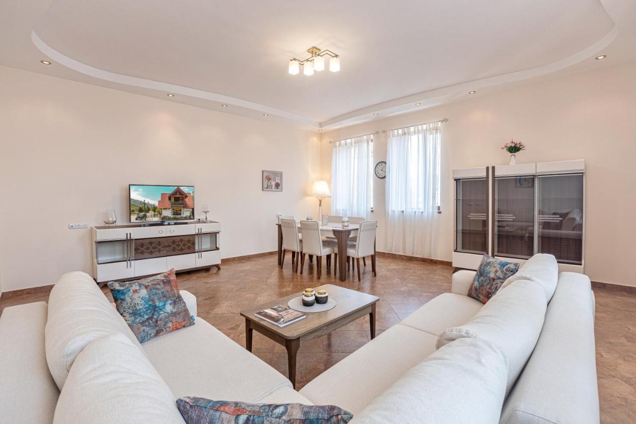 Stay Inn Apartments On Amiryan 4-6 Jerevan Buitenkant foto