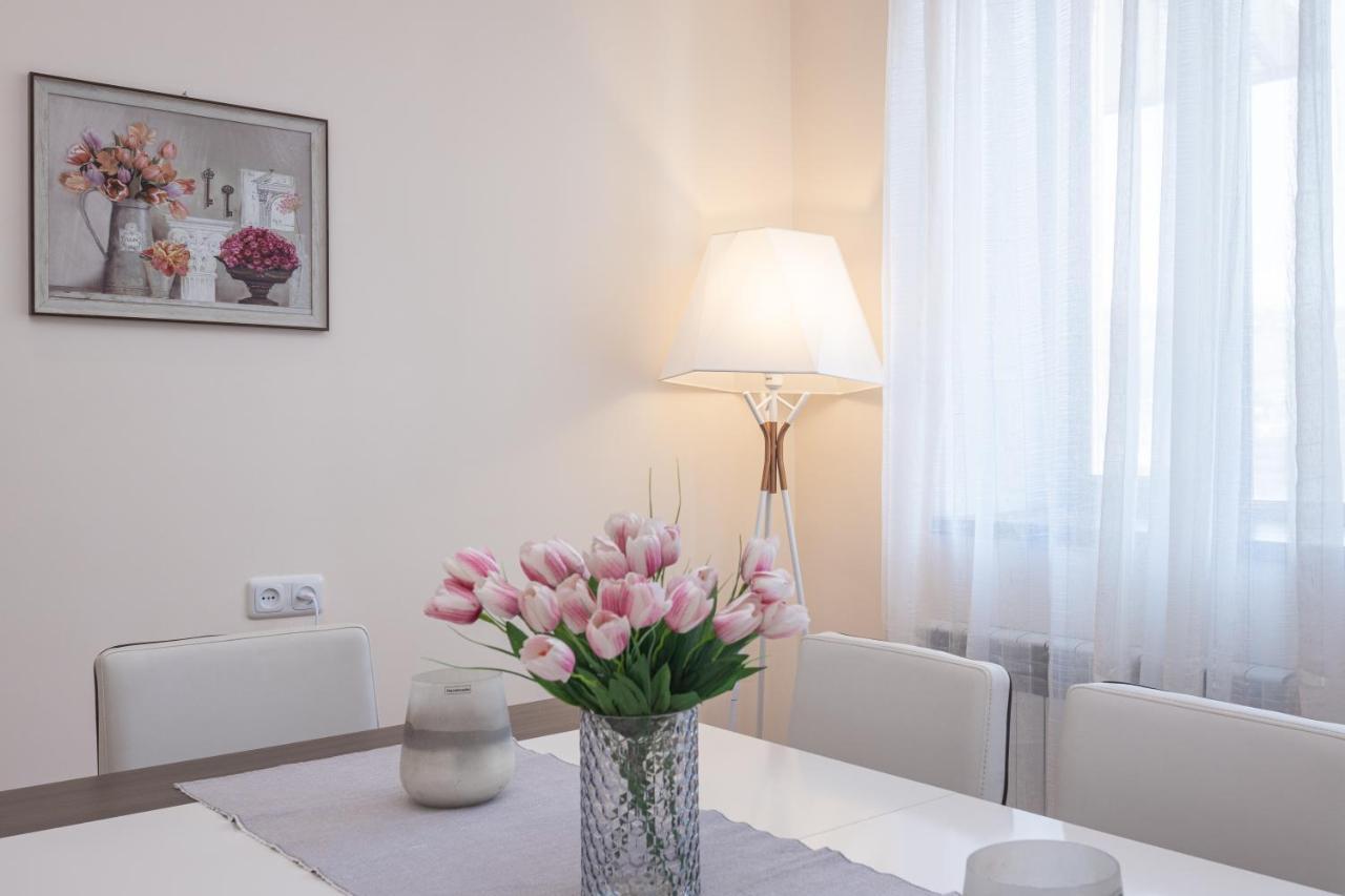 Stay Inn Apartments On Amiryan 4-6 Jerevan Buitenkant foto