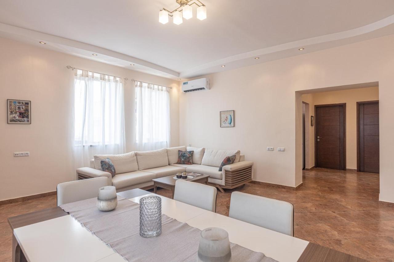 Stay Inn Apartments On Amiryan 4-6 Jerevan Buitenkant foto