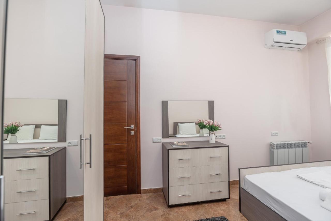 Stay Inn Apartments On Amiryan 4-6 Jerevan Buitenkant foto