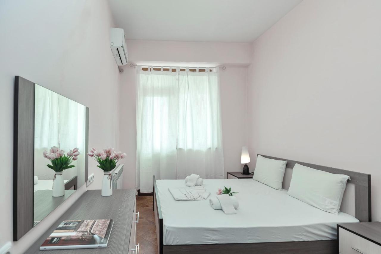Stay Inn Apartments On Amiryan 4-6 Jerevan Buitenkant foto