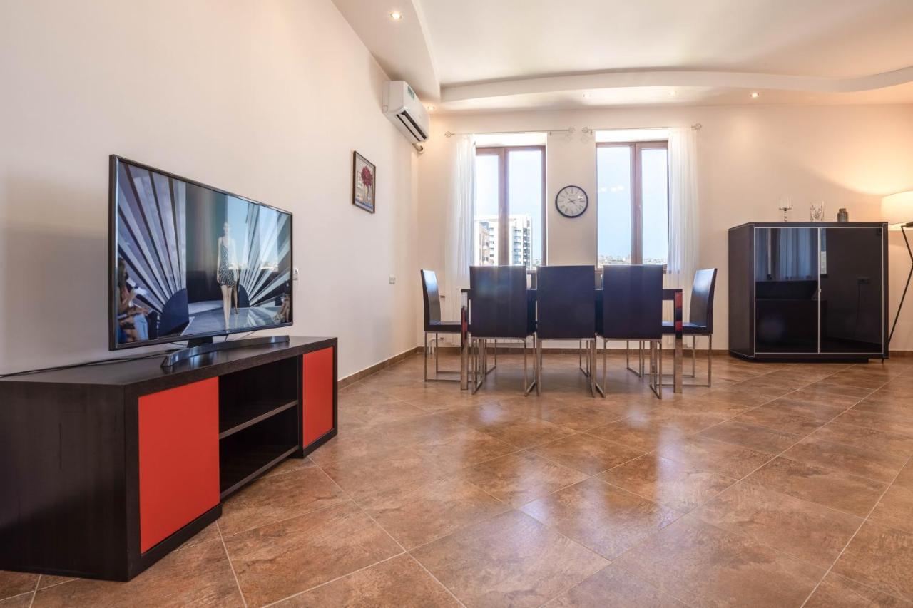 Stay Inn Apartments On Amiryan 4-6 Jerevan Buitenkant foto